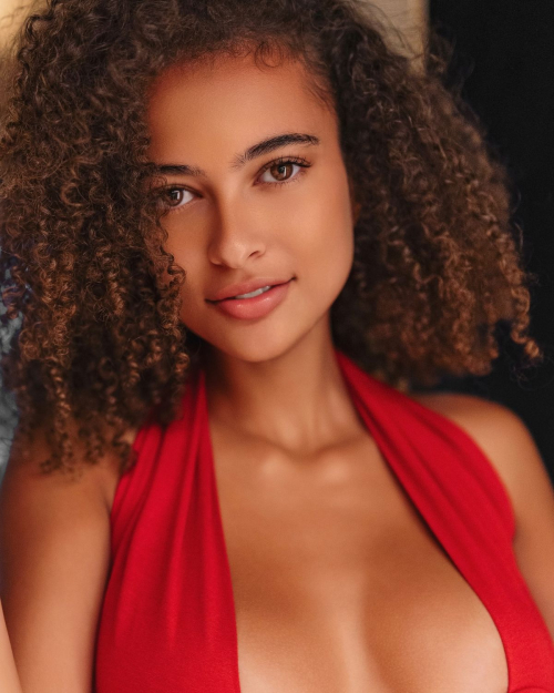 Gabriella Lewandovski Instagram Style Shots, July 2025 4