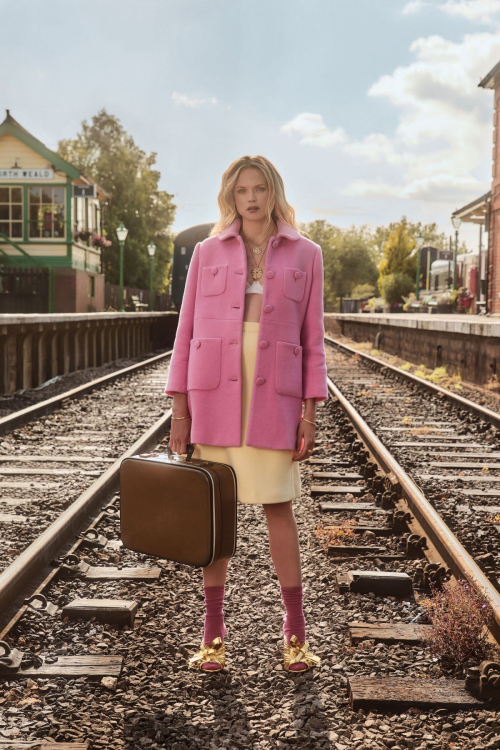 Gabriella Wilde for Hello! Fashion, Aug 2025 2