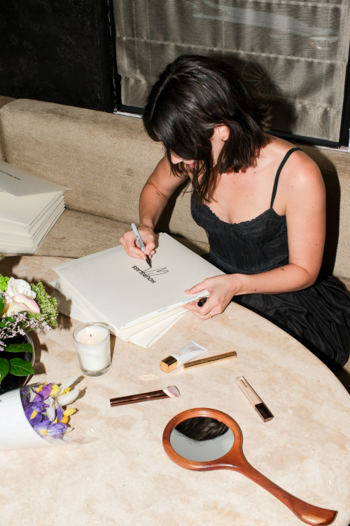 Gracie Abrams at Hourglass event NYC, July 2025 1
