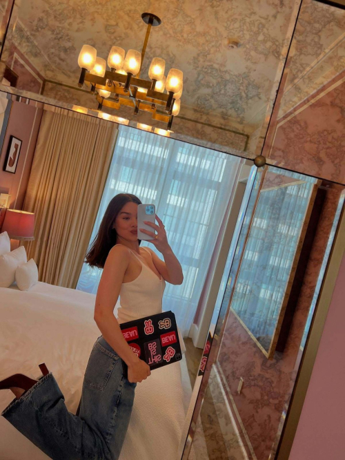 Hailee Steinfeld instagram lifestyle post, July 2025 1