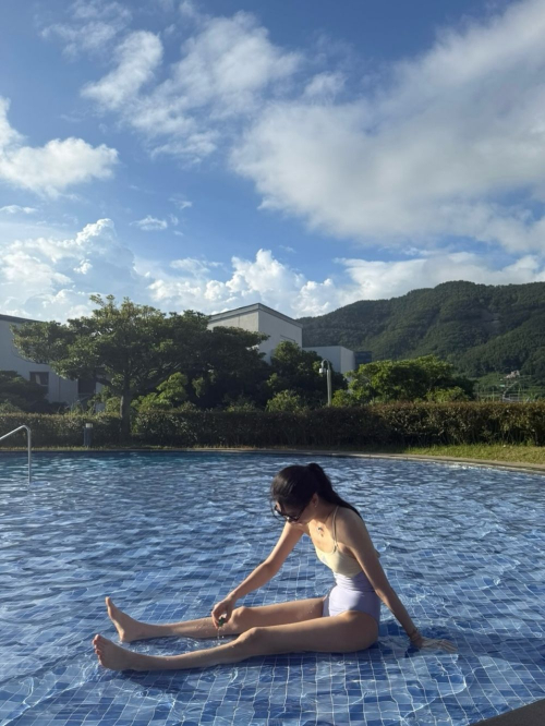 Hoyeon Jung new instagram photo set, July 2025 2