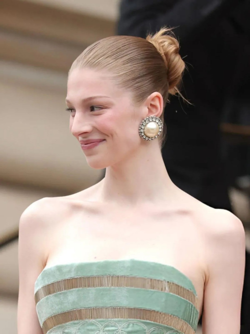 Hunter Schafer at Schiaparelli fashion show, July 2025 4