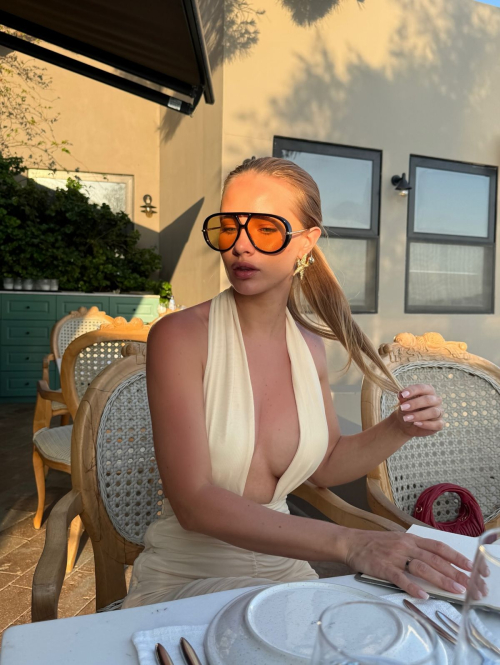 Ilona Arsentieva Stunning Instagram Pics, July 2025 3