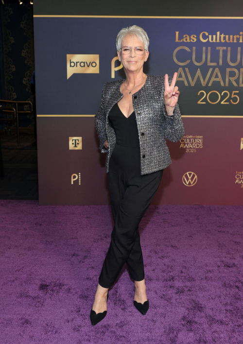 Jamie Lee Curtis at Las Culturistas Awards, July