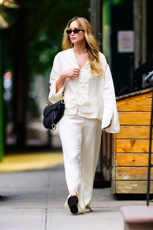 Jennifer Lawrence dinner outing NYC, July 2025