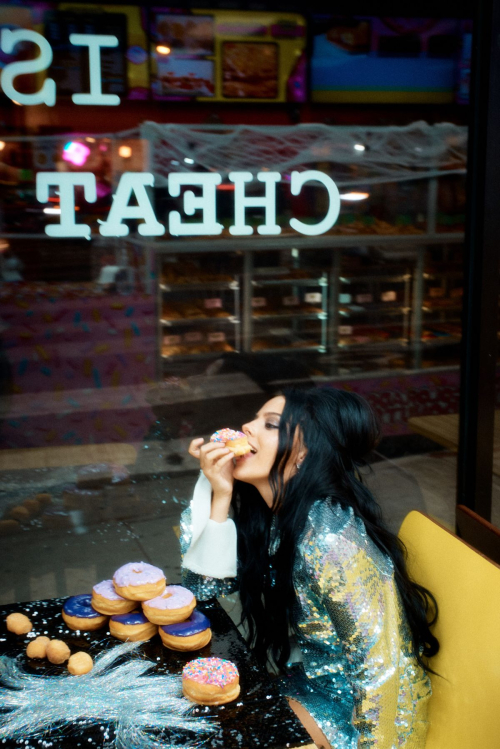 Jessie Murph covers Story + Rain magazine, Jan 2025 6