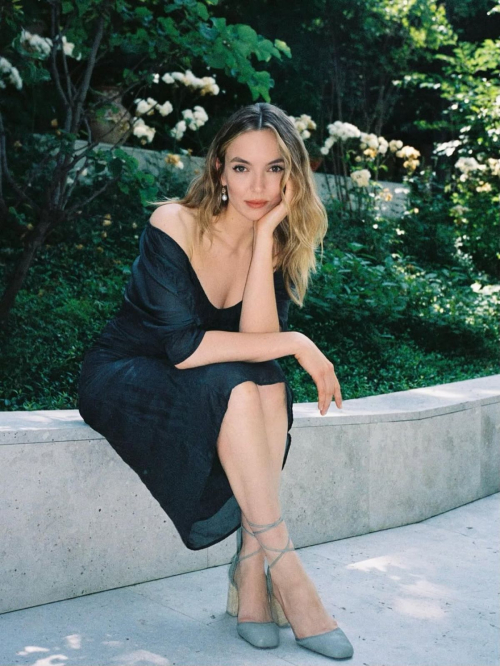 Jodie Comer Beautiful Instagram Portraits, July 2025 10