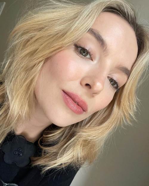Jodie Comer Beautiful Instagram Portraits, July 2025 24
