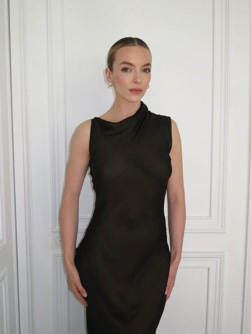 Jodie Comer Beautiful Instagram Portraits, July 2025 3