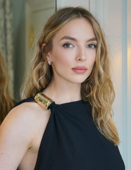 Jodie Comer Beautiful Instagram Portraits, July 2025 7