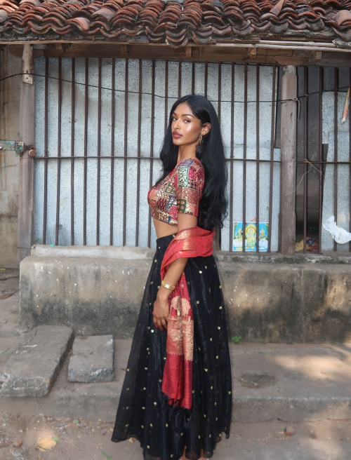 Kaaviya Sambasivam Instagram Reels and Pics, July 2025 5