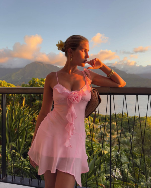Kara Del Toro instagram photos, Jul 2025 1