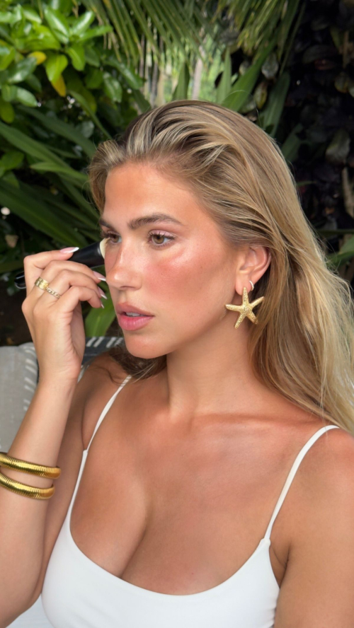 Kara Del Toro instagram photos, Jul 2025 1