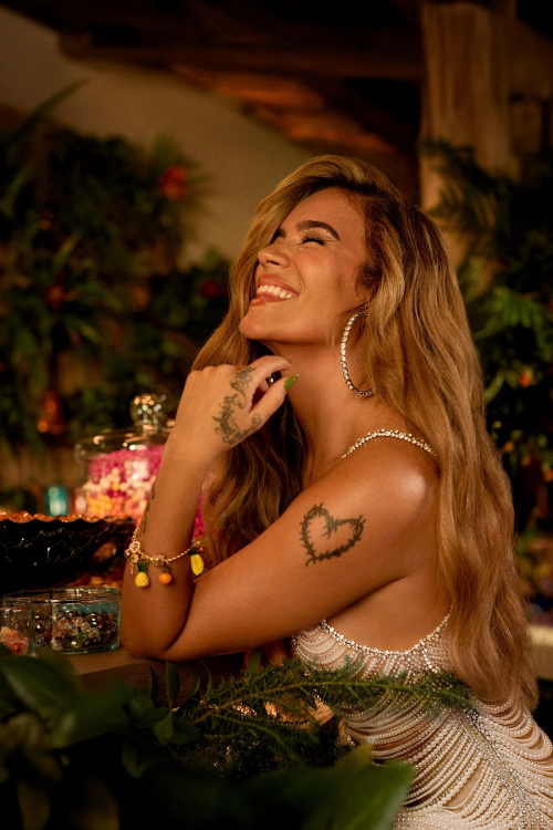 Karol G for Airbnb Experience Tropicoqueta, July 2025 3