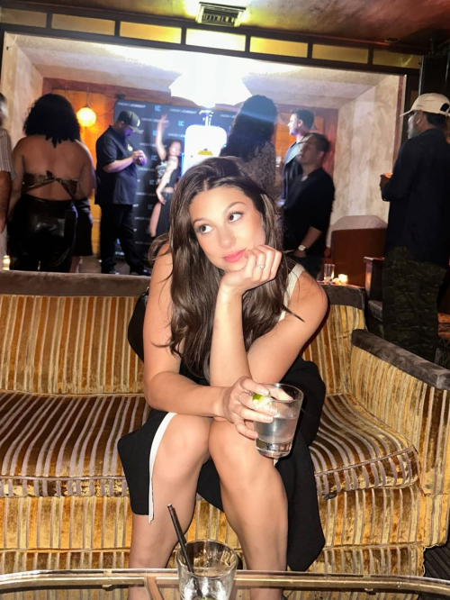 Kira Kosarin Instagram Style Shots July 2025 9