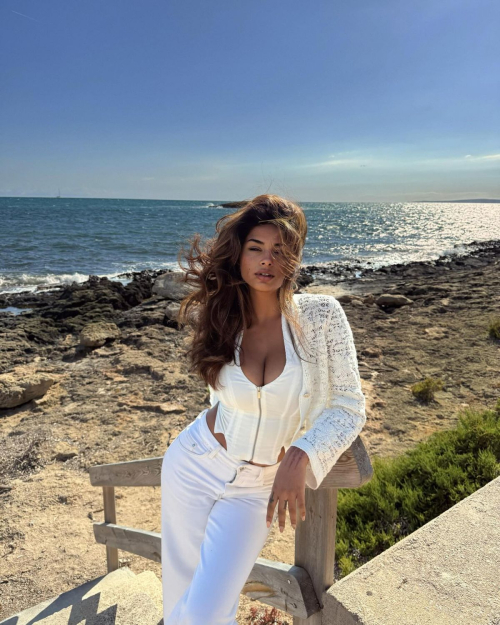 Komal Ilsanker Instagram Looks, July 2025 44
