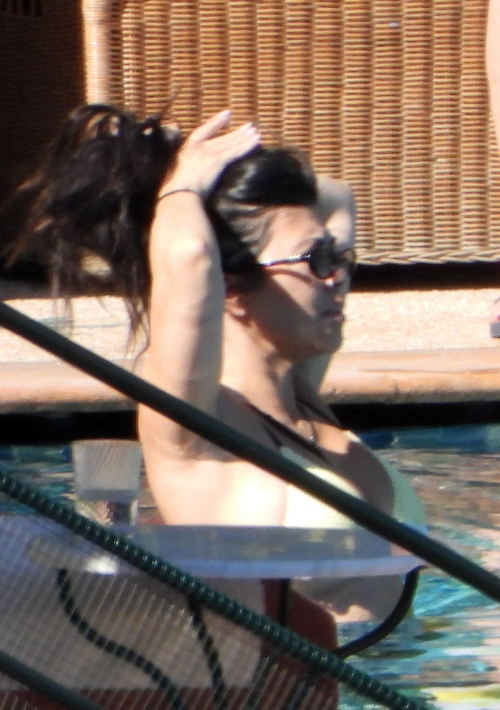 Kourtney Kardashian Holiday in Portofino, July 2025 1