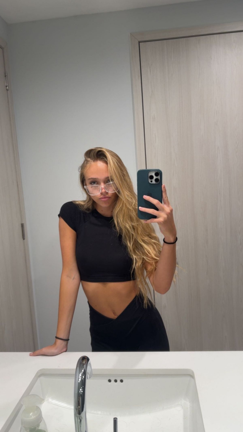 Kyla Dodds Stunning Instagram Looks, July 2025 5
