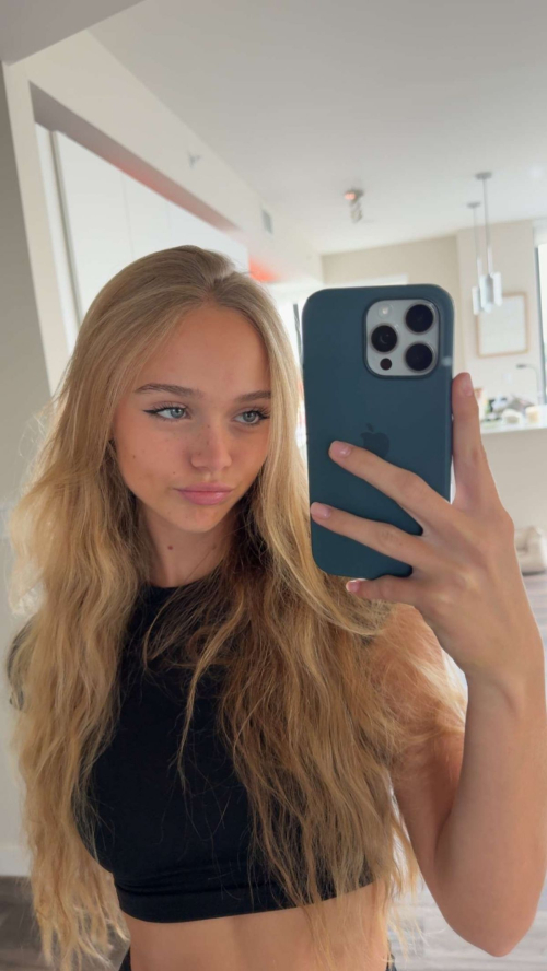 Kyla Dodds Stunning Instagram Looks, July 2025 7