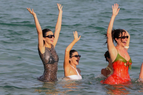 Kylie and Kendall Jenner Party in St. Tropez, July 2025 9
