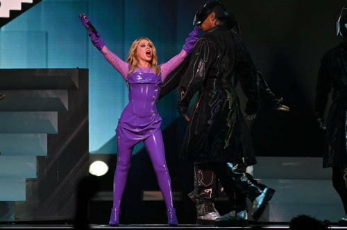 Kylie Minogue performs at Accor Arena Paris, June 2025 1