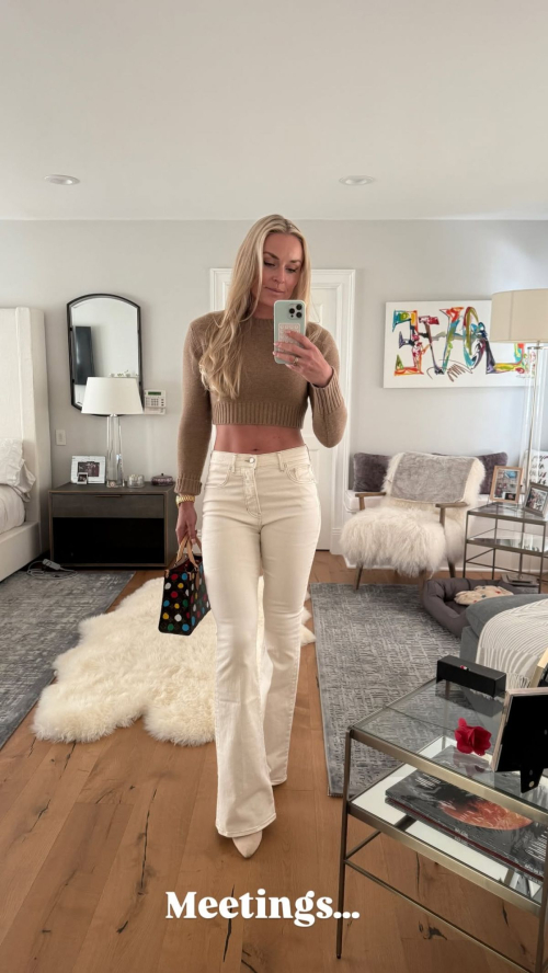 Lindsey Vonn shares athletic Instagram photos, July 2024 1