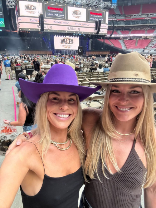 Lindsey Vonn shares athletic Instagram photos, July 2024 4