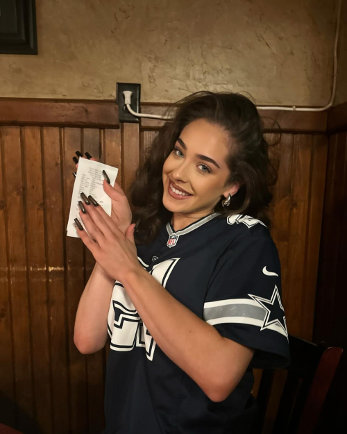 Maeta Stunning Instagram Uploads, July 2025 6