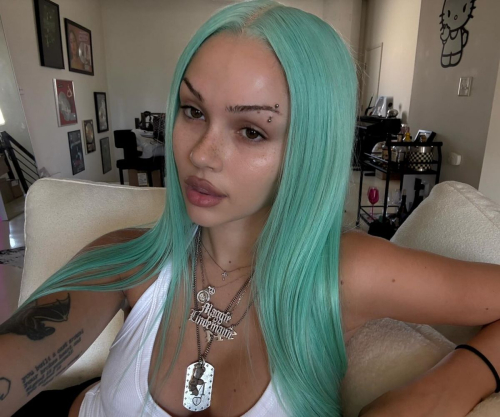 Maggie Lindemann Stylish Instagram Photos July 2025 1