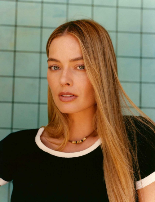 Margot Robbie in Harper’s Bazaar France, Aug 2025 8