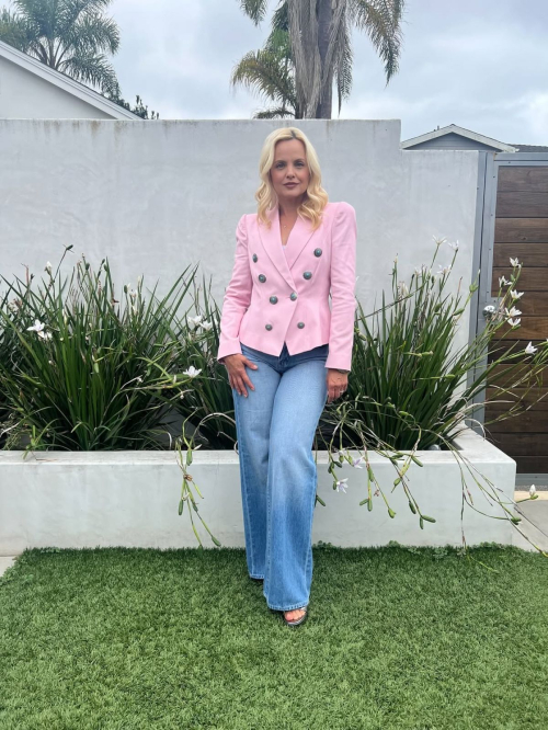 Mena Suvari posts stylish Instagram pics, July 2024 3