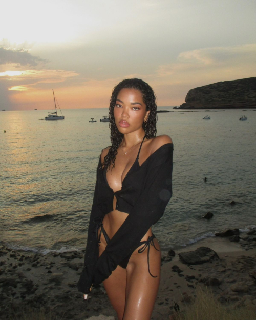 Ming Lee Simmons Instagram Summer Snaps, July 2025 2