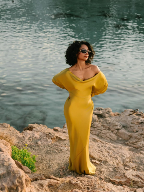 Nazanin Mandi Hot Instagram Highlights July 2025 1