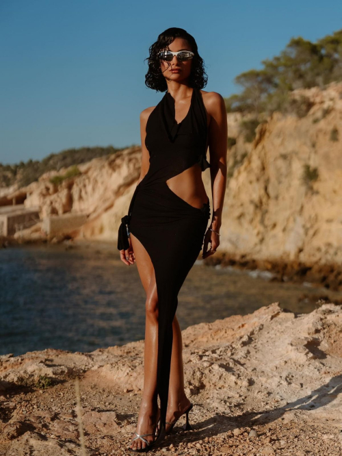 Nazanin Mandi Instagram Gallery July 2025 5