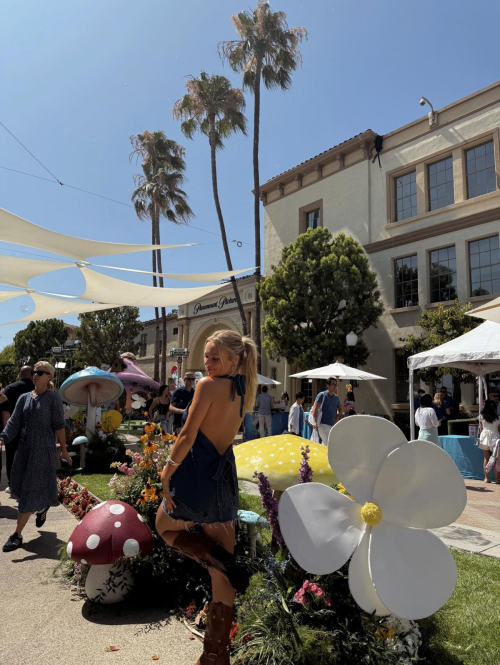 Pressley Hoshbach Playful Instagram Snaps, July 2025 2