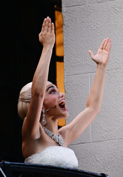 Rachel Zegler Performs in Evita at London Palladium, July 2025 4