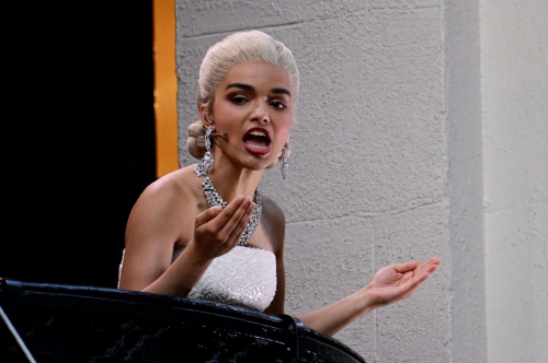 Rachel Zegler Performs in Evita at London Palladium, July 2025 6