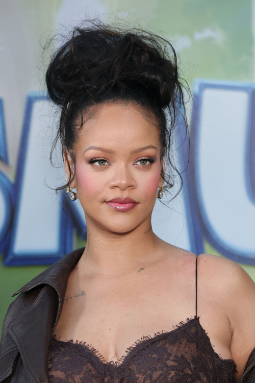 Rihanna Glows at Smurfs Premiere LA, July 2025 4