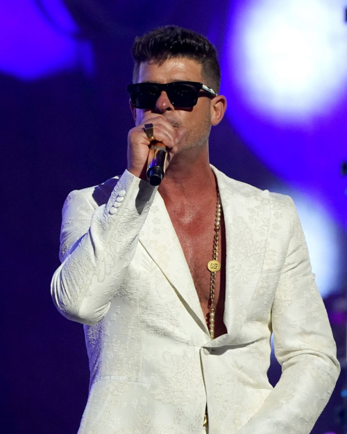 Robin Thicke at Essence Festival Of Culture, July 2025 5
