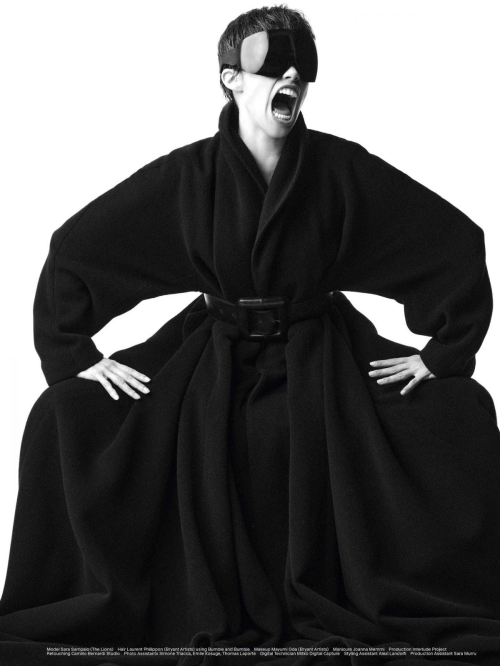 Sara Sampaio stuns in V Magazine shoot, Summer 2025 3