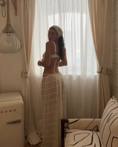 Serinda Swan Classy Instagram Looks, July 2025