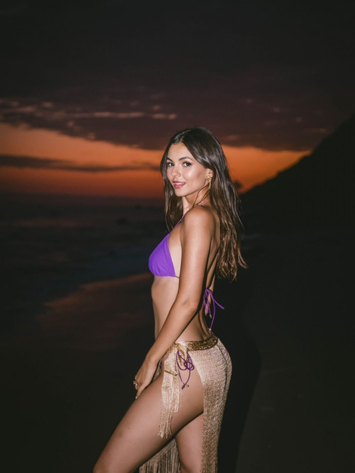 Victoria Justice Gorgeous Instagram Pics July 2025