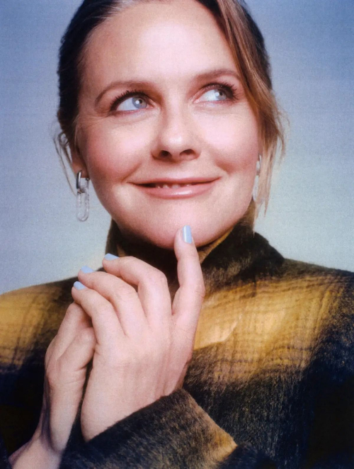 Alicia Silverstone Byrdie Magazine, August 2025 3