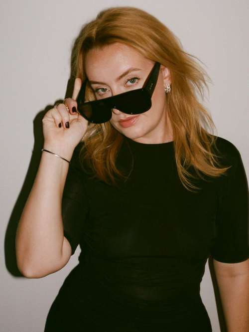 Amelia Dimoldenberg Net A Porter Feature, August 2025 3