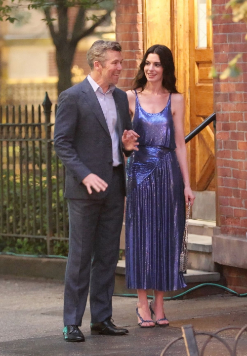 Anne Hathaway Films Devil Wears Prada 2, August 2025 3