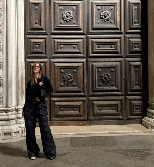 Barbara Palvin looks chic in Instagram photo, August 2025 10