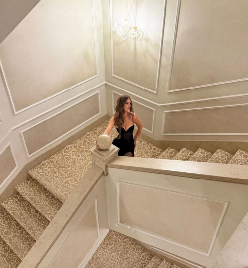 Barbara Palvin looks chic in Instagram photo, August 2025 11