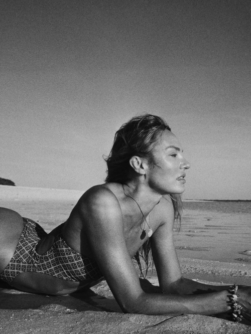 Candice Swanepoel shares Instagram snaps, August 2025 2