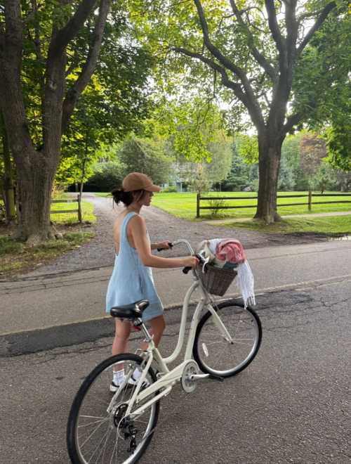 Caylee Cowan shares Instagram style snaps, August 2025 5