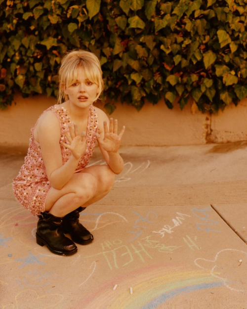Emily Alyn Lind for Schon Magazine, August 2025 5